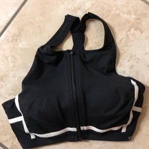 VS High Neck Sports Bra